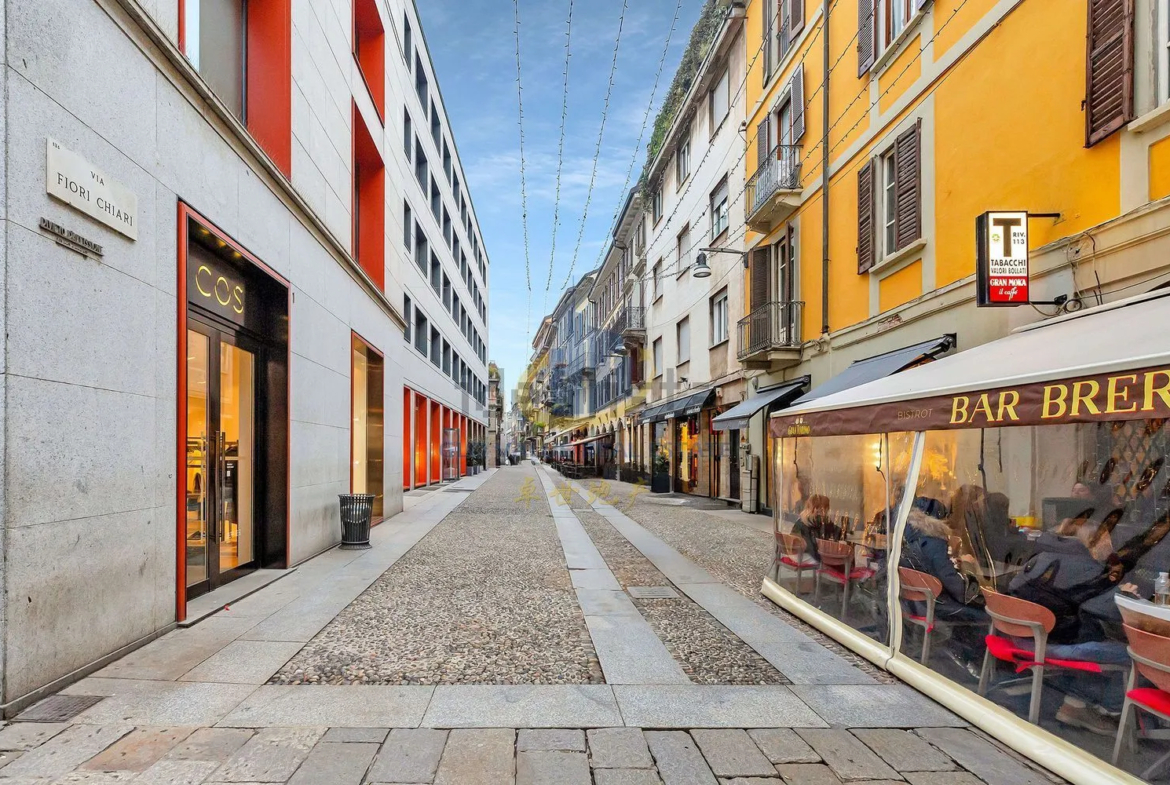Luxury 2 Bed Duplex Apartment for Sale In Milan Italy