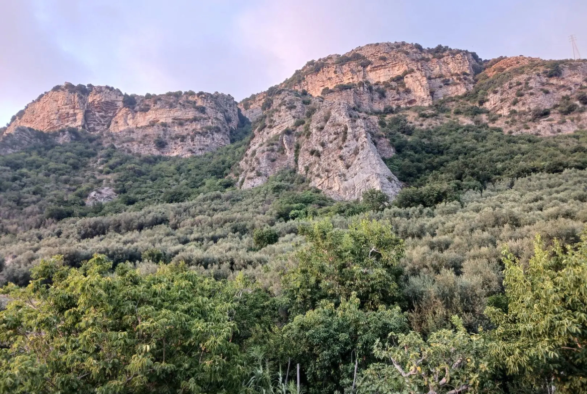 Excellent 2 Bed Apartment for Sale In Meta Campania Italy