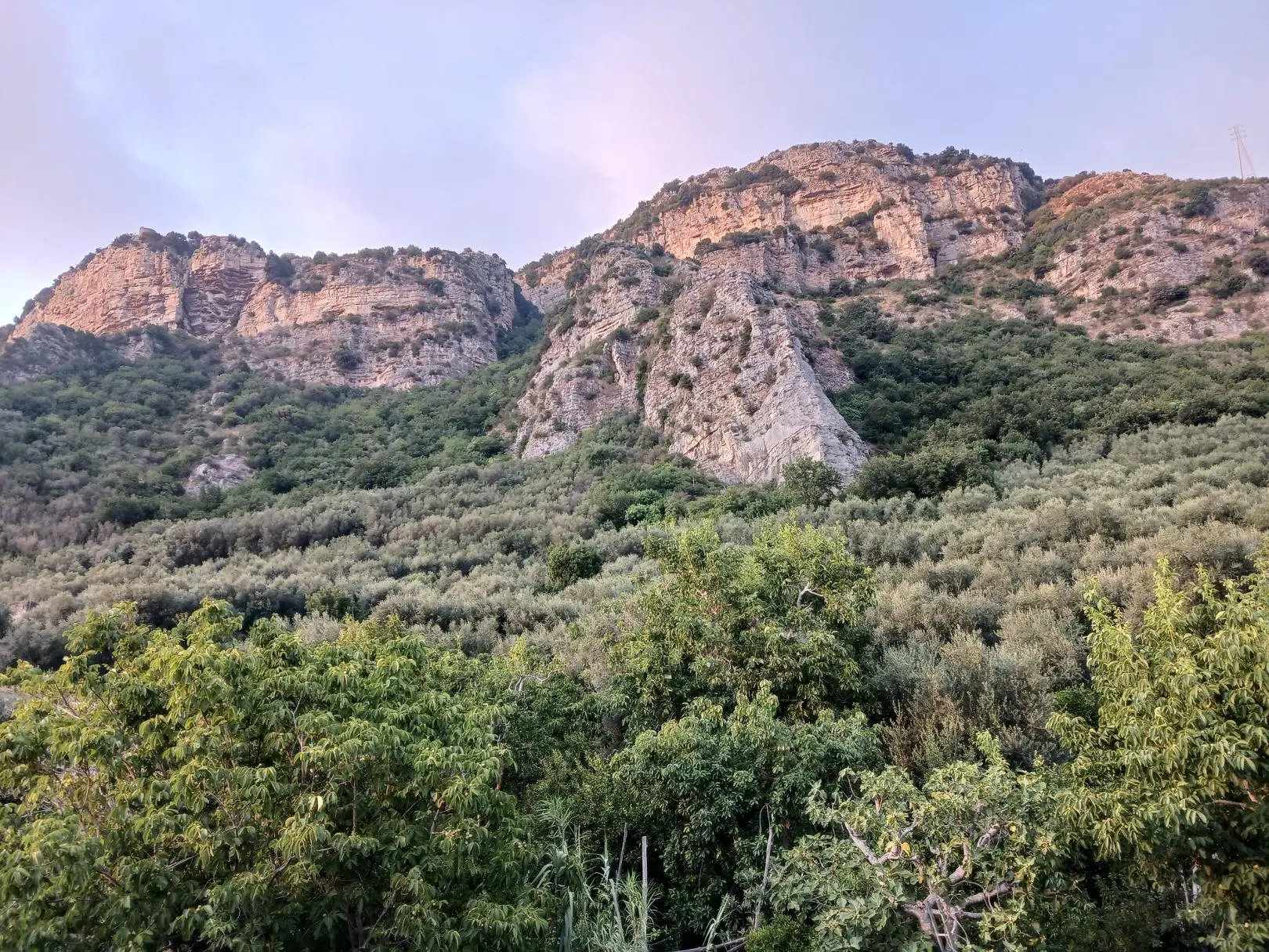 Excellent 2 Bed Apartment for Sale In Meta Campania Italy