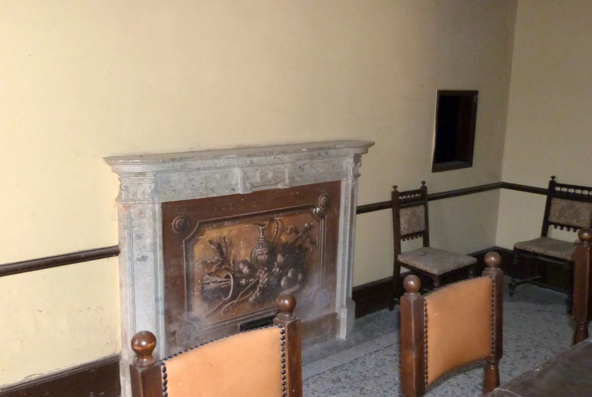 Excellent 12 Bed Villa For Sale in Rivalba Turin Italy
