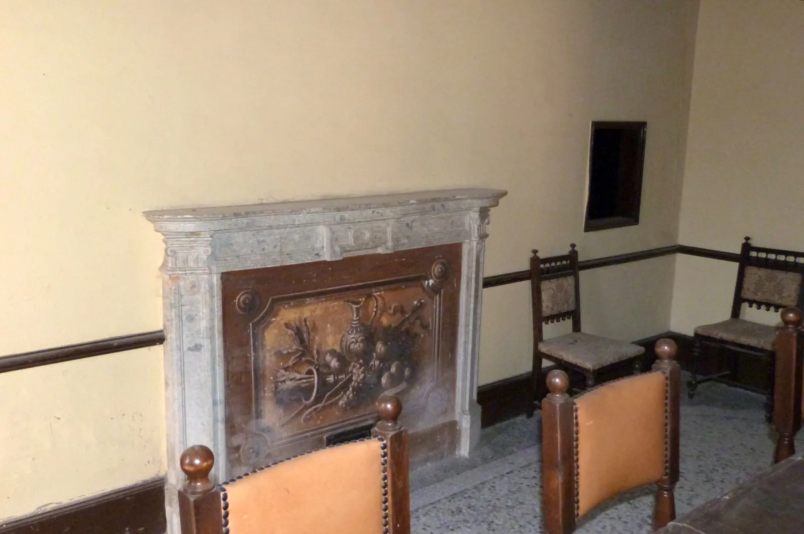 Excellent 12 Bed Villa For Sale in Rivalba Turin Italy