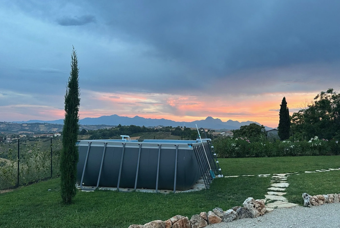 Luxury 5 Bed Villa for Sale In Tortoreto Italy