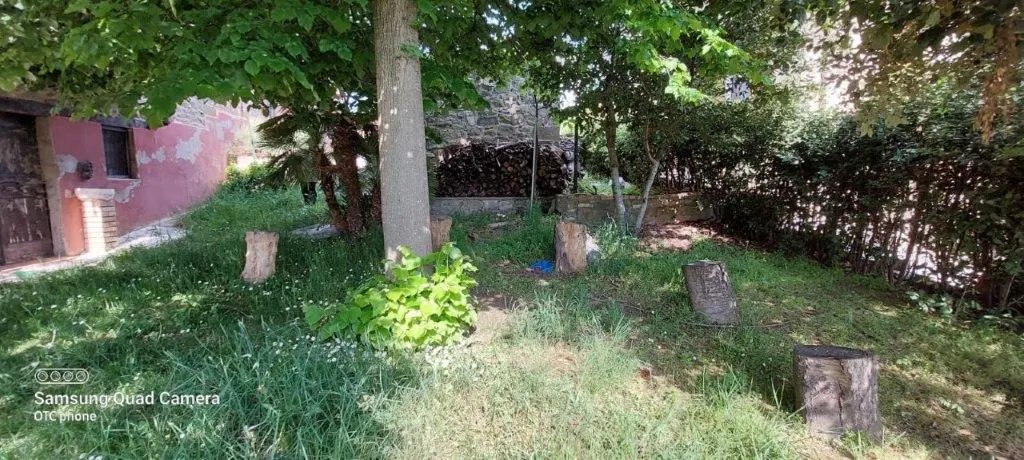 Excellent 5 Bed Country House For Sale In Roccafluvione Italy