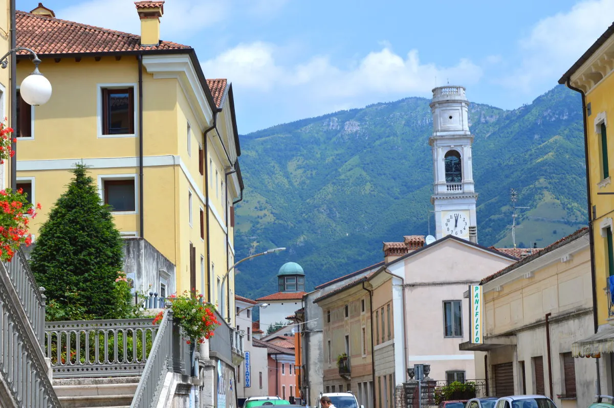 Excellent 2 Bedroom Apartment For Sale in Piovene Rocchette Vicenza Italy