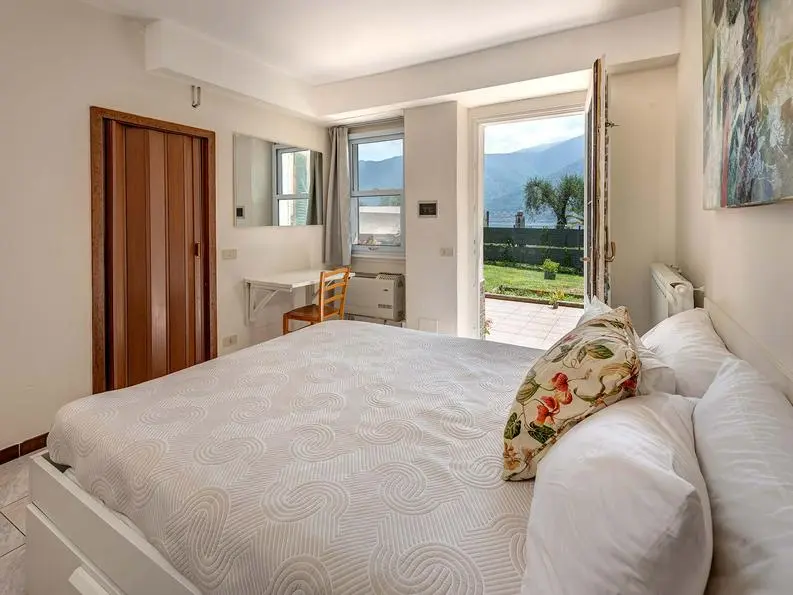 Luxury 5 Bed House for Sale In Lake Como Italy