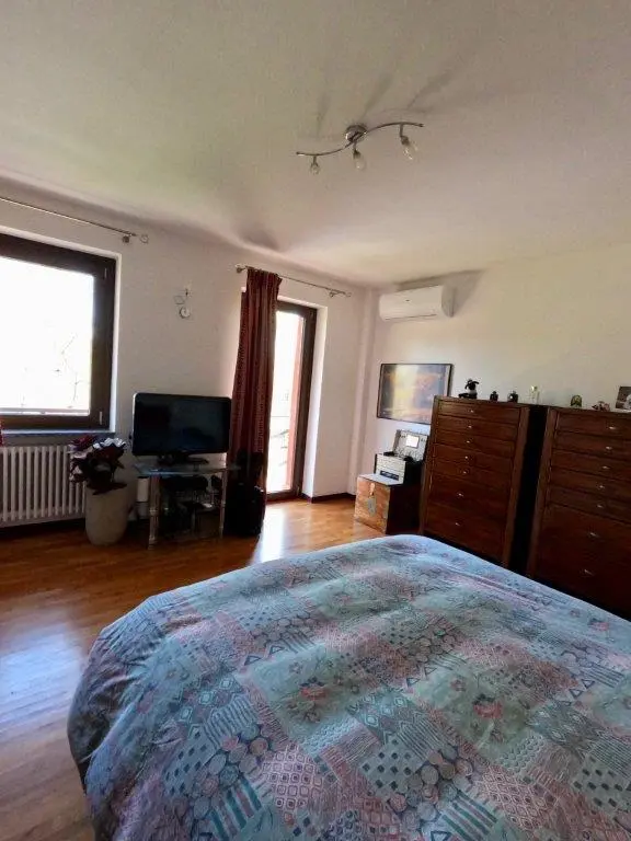 Stunning 4 Bed Villa For Sale in Cureggio Novara Italy