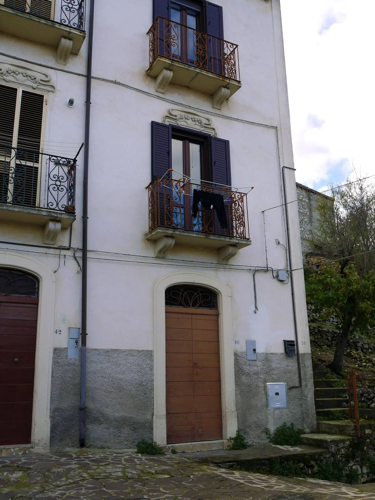 Stunning 2 Bedroom House for Sale in Prezza Abruzzo Italy