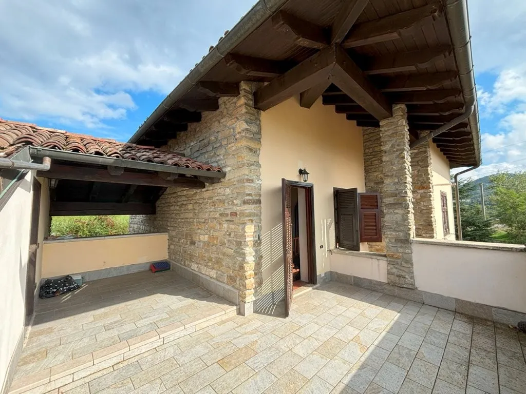 Excellent 5 Bed Stone Villa for Sale In Tagliolo Monferrato Italy