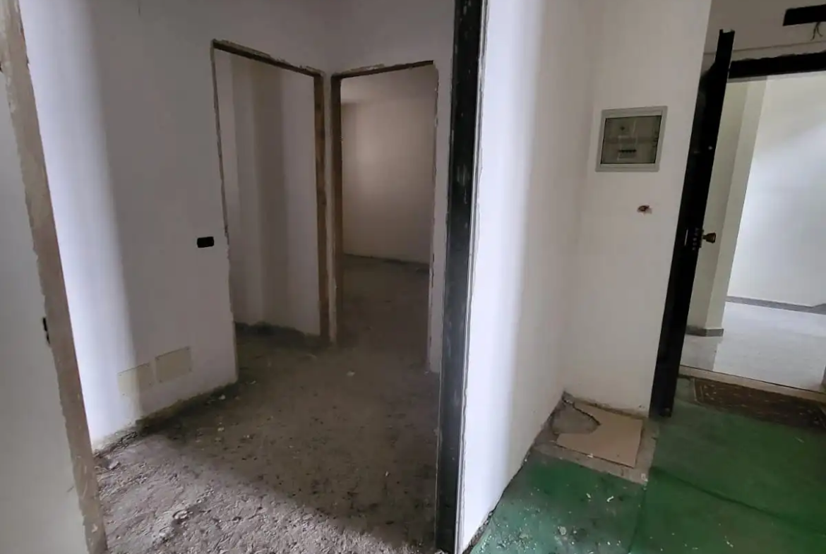 3 Bed Apartment For Renovation Sale In Montescaglioso Italy