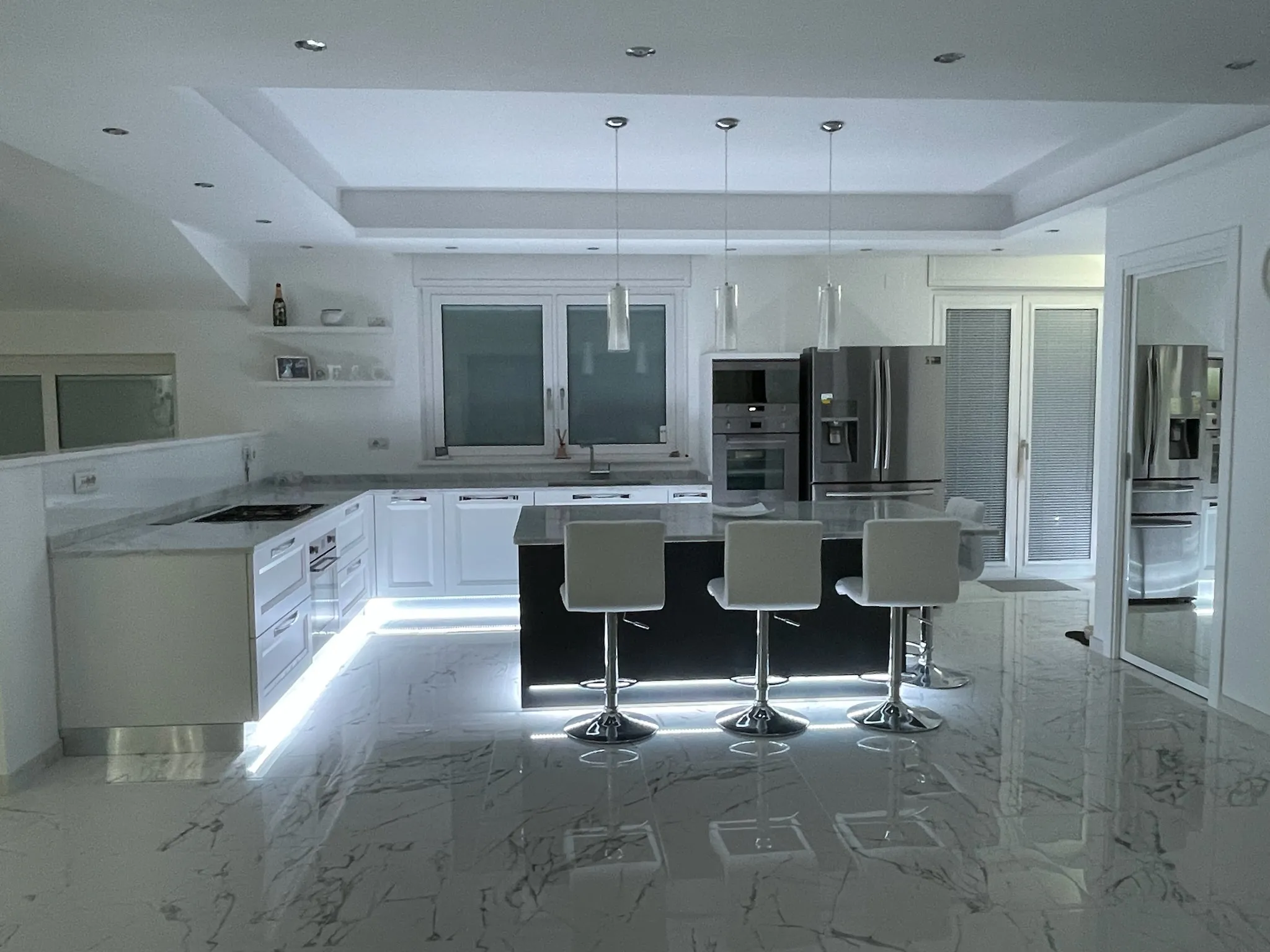 Luxury 6 Bed Villa For sale in MONTENERO DI BISACCIA Molise Abruzzo Italy