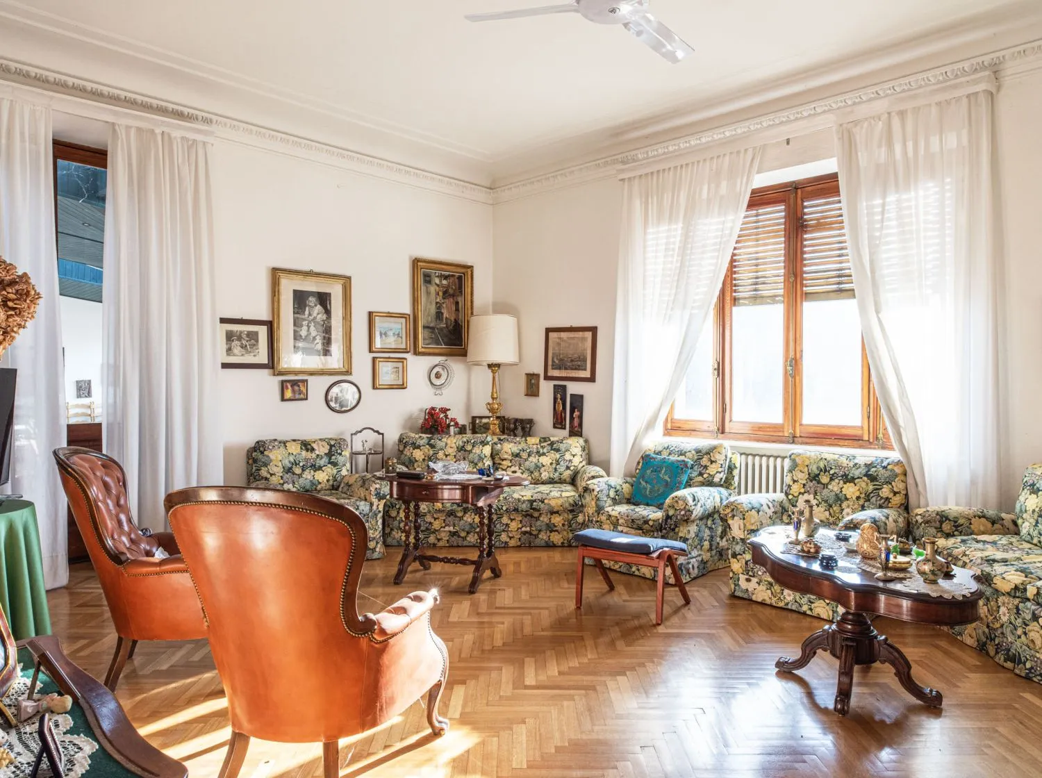 Luxury 6 Bed Villa for Sale In Varzi Italy