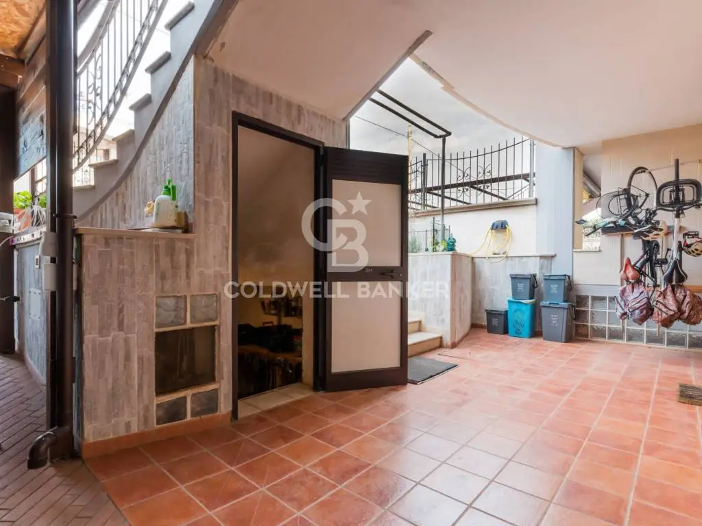 Excellent 3 Bed Terraced House for Sale In MOLA DI BARI Puglia Italy