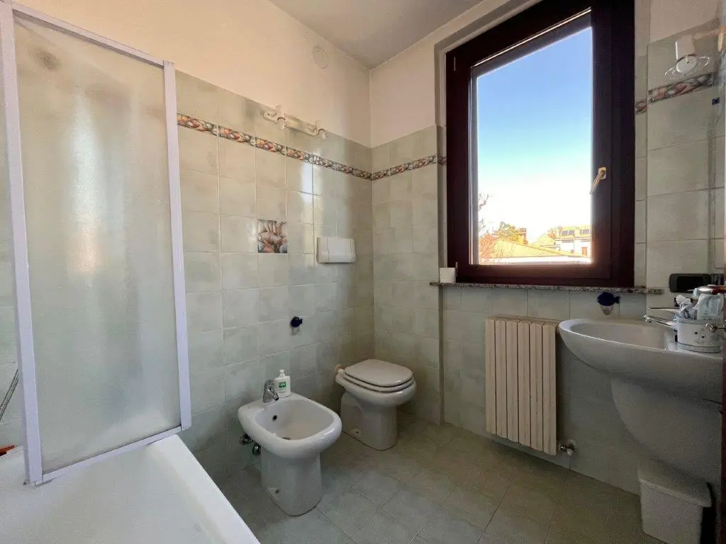 Excellent 4 Bed Villa for Sale In Saronno Italy