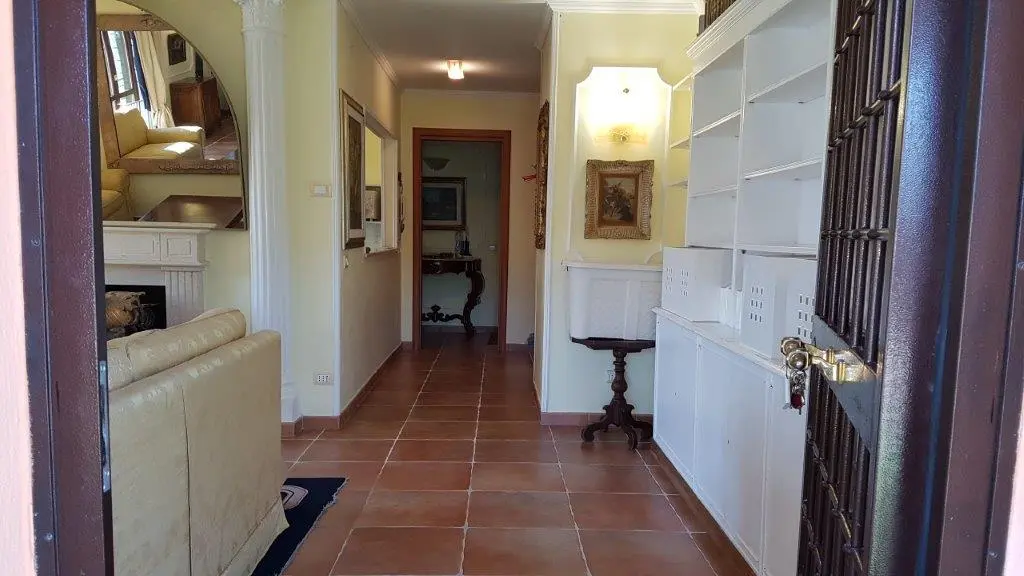 Stunning 4 bed Villa For Sale in National park of Veio Rome Lazio Italy