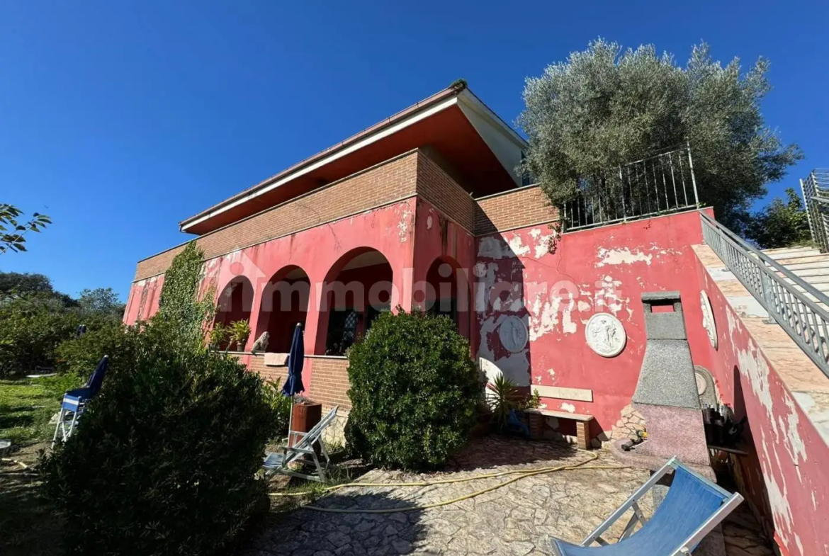 Excellent 2 Bed Villa for Sale In Aprilia Lazio Italy