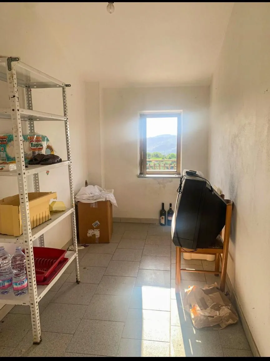 Commerical property with apartment for Sale In Cleto Calabria Italy