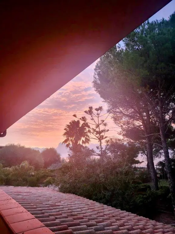 Luxury 5 bed Sea Front Villa for sale in SIMERI CRICHI Calabria Italy