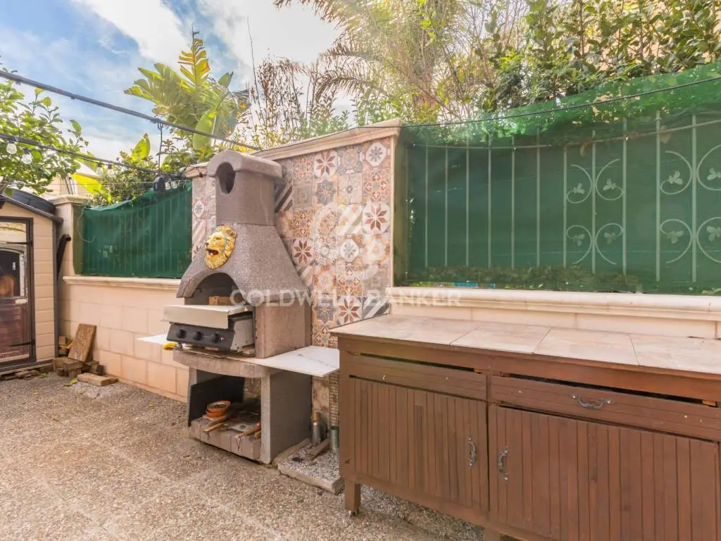 Excellent 3 Bed Terraced House for Sale In MOLA DI BARI Puglia Italy