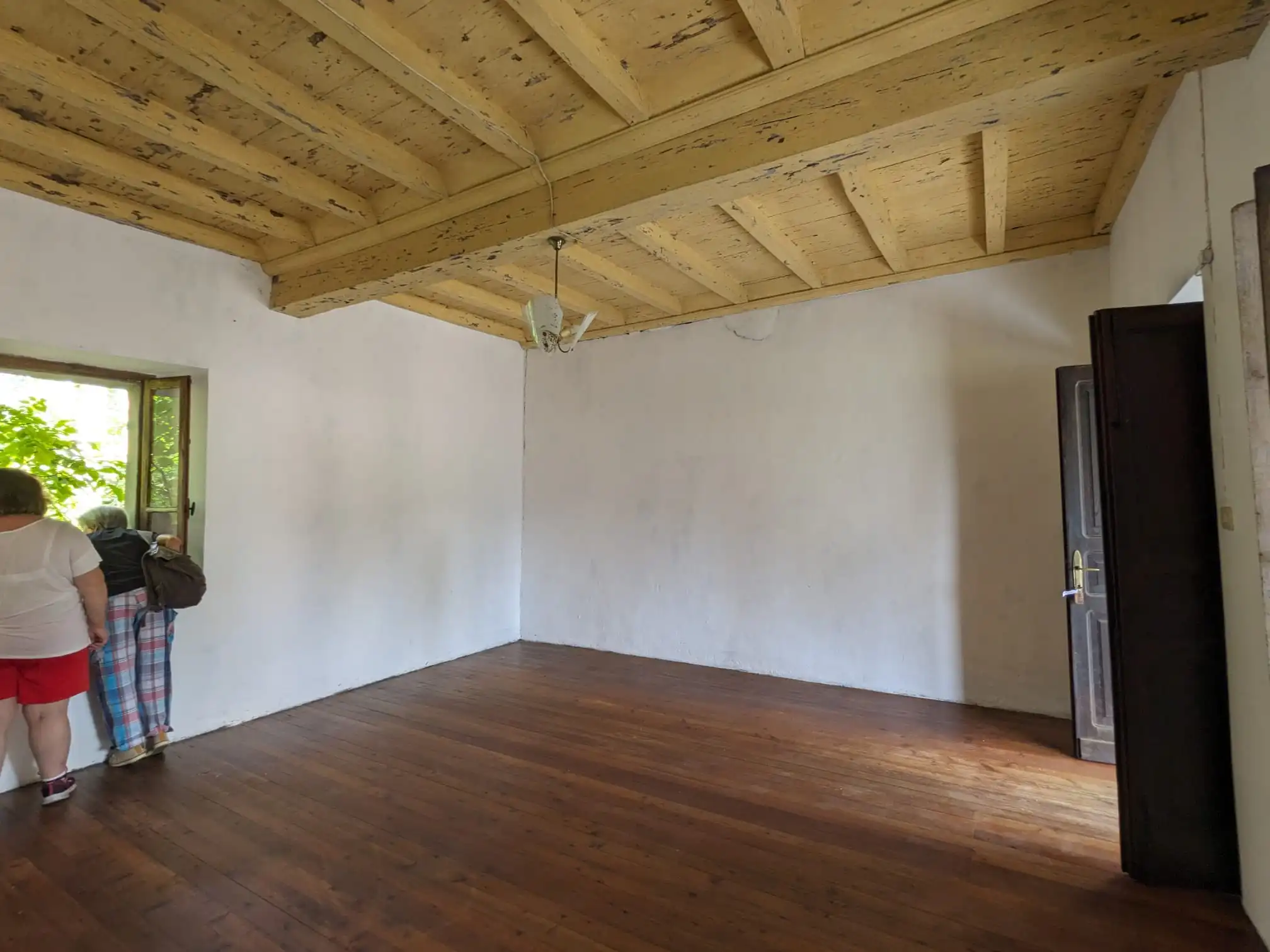 WhatsApp-Image-2025-07-28-at-15.35.56-3 Excellent 4 Bed House for Sale In Valduggia Vercelli Italy