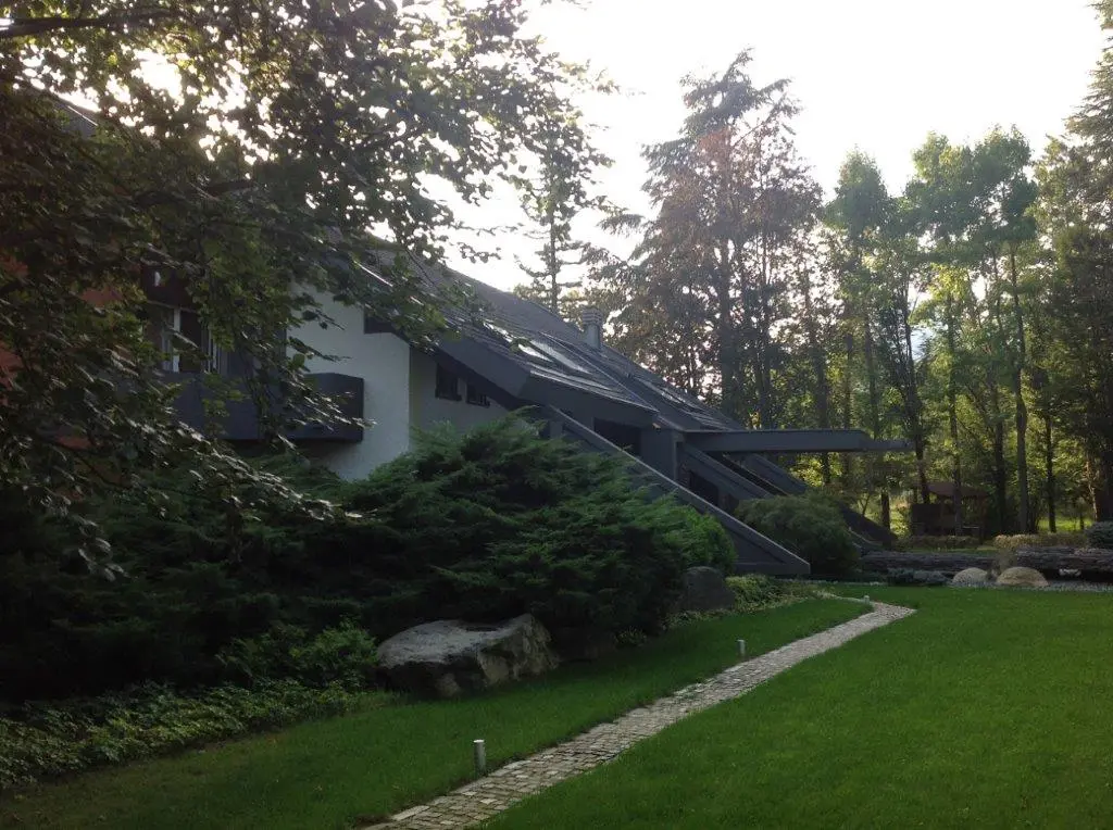 Luxury 5 Bed Villa For Sale in Almese Turin Italy