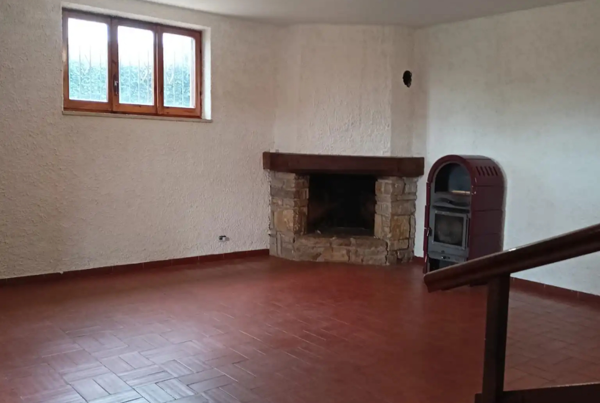 Excellent 4 Bed Villa For Sale in Palestrina Lazio Italy