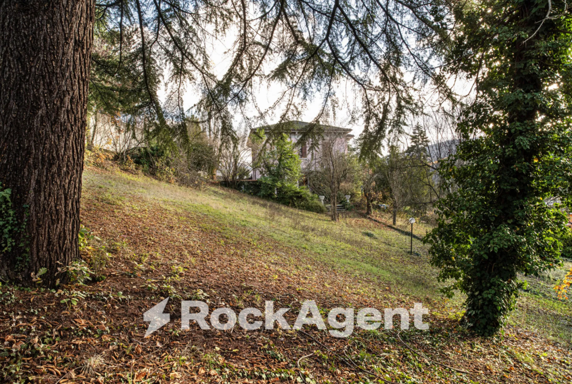 Luxury 6 Bed Villa for Sale In Varzi Italy