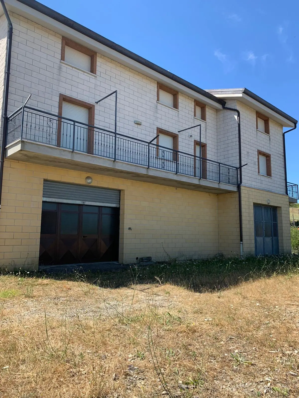 Excellent 3 Bed House For Sale in Orsara Di Puglia Italy