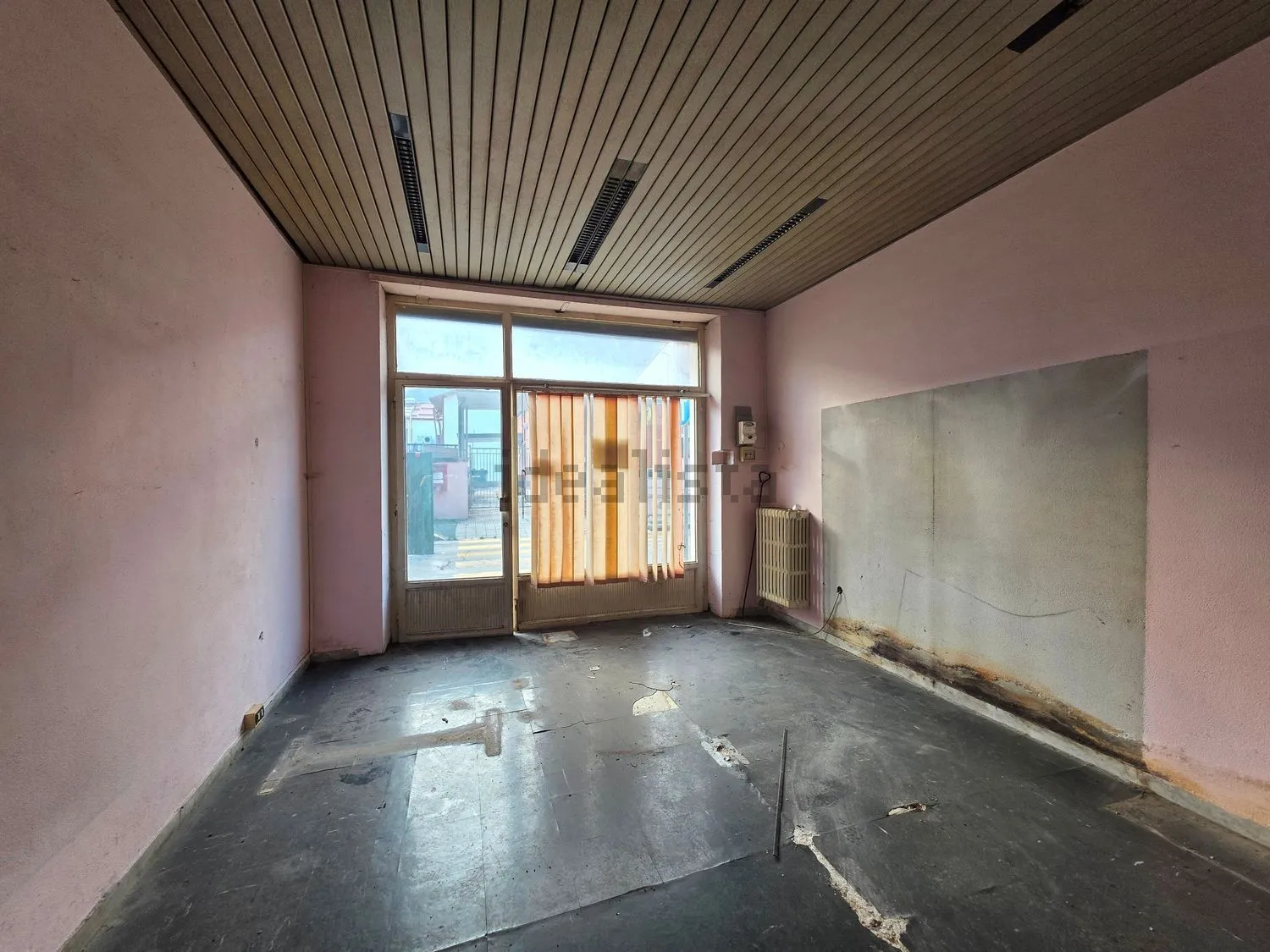 Estate of 5 Separate Properties for Sale In Bojano Molise Italy